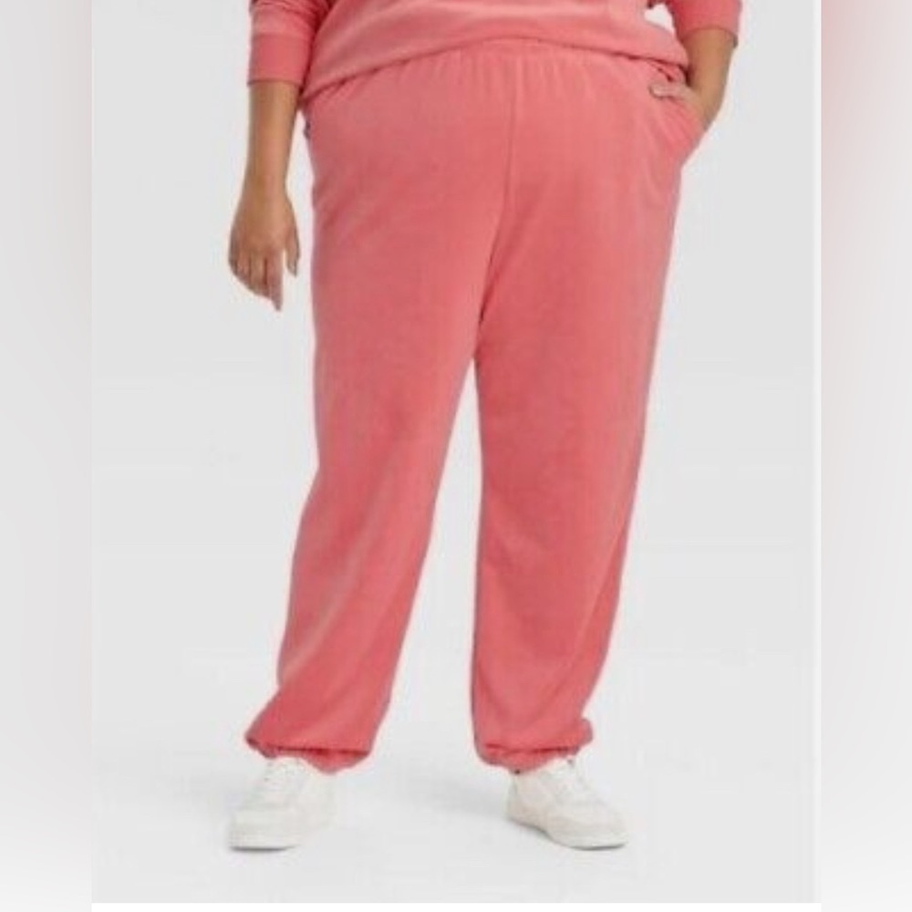 WOMENS High-Rise Relaxed Coral Velour Jogger Pants Ava & Viv